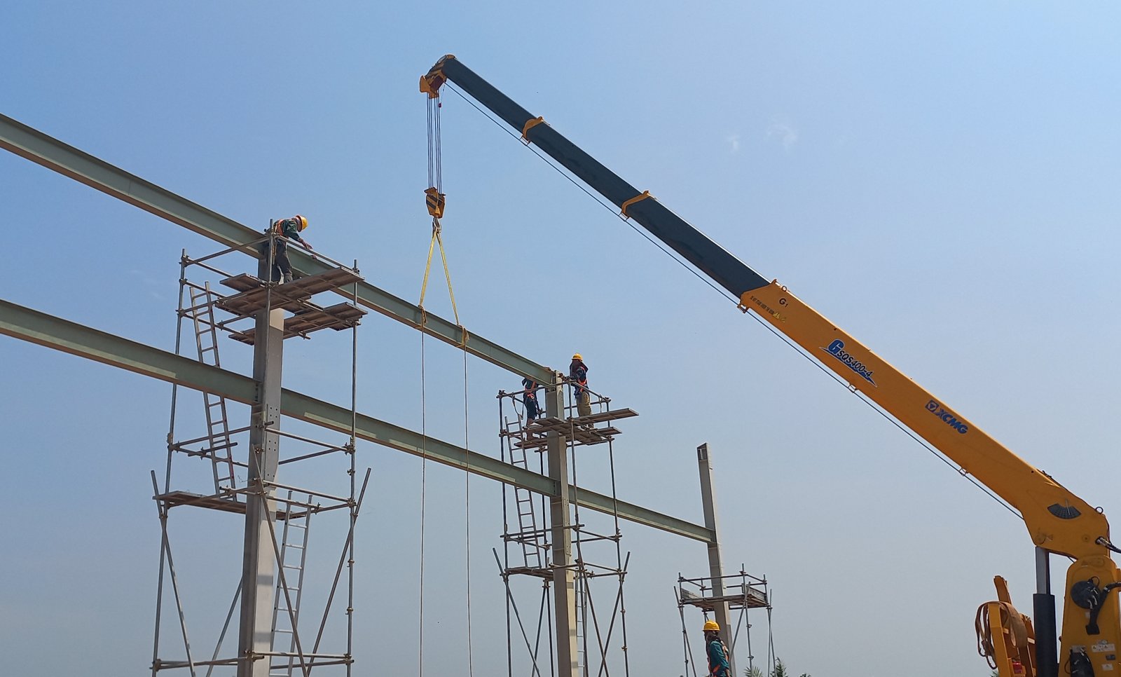 Langgam Structure Review